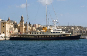 Seagull II Luxury Historic Static Charter